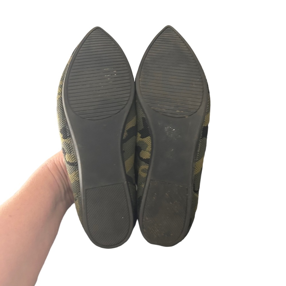 Steve Madden Women’s Pointed Toe Flats Camo Camouflage Green Shoes Size 7.5 - Picture 8 of 12